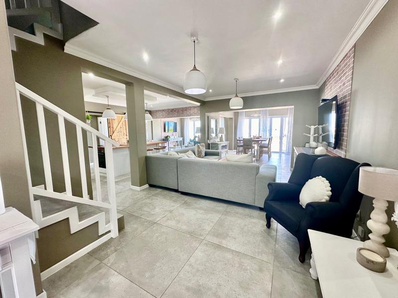 To Let 4 Bedroom Property for Rent in Pinnacle Point Golf Estate Western Cape